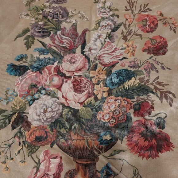 NWD - Vintage French Royal Paris Floral Bouquet Needlepoint - Canvas  Only - Picture 5 of 6